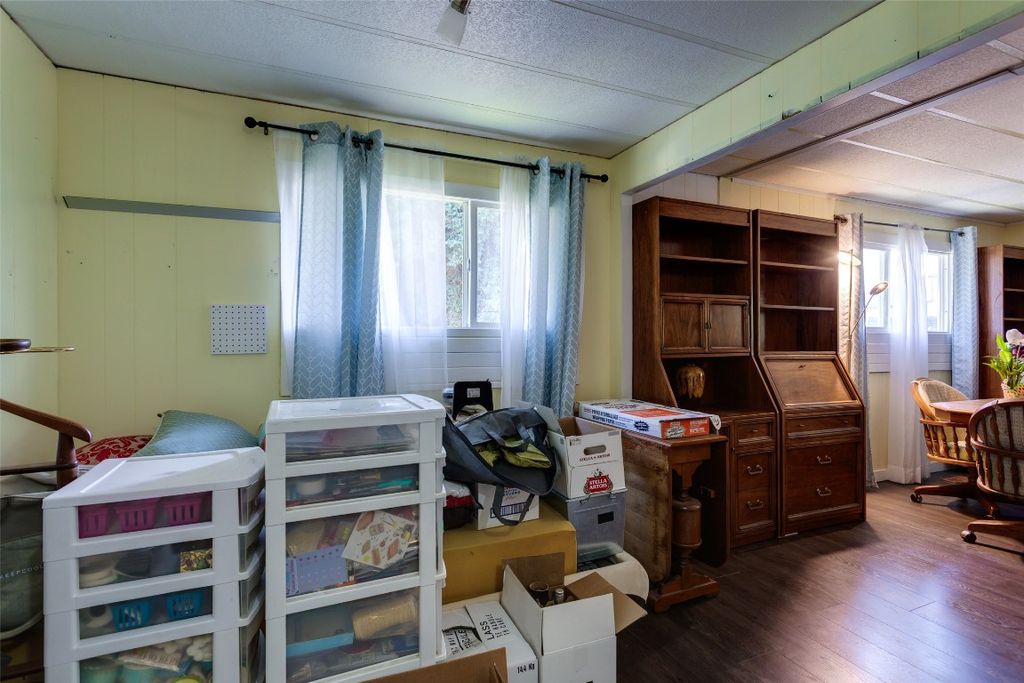 listing image 16510542513311357837