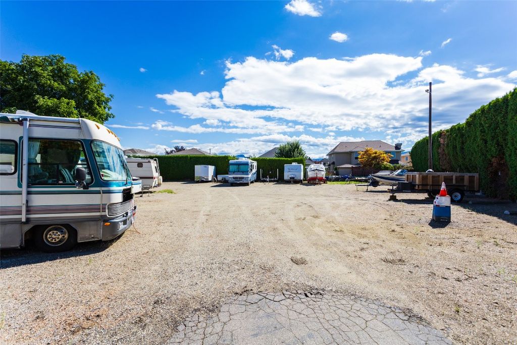 listing image 16510506847098429734