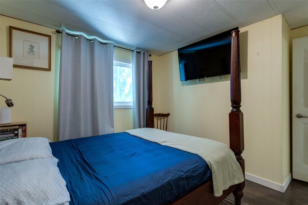 listing image 16513406162519184657