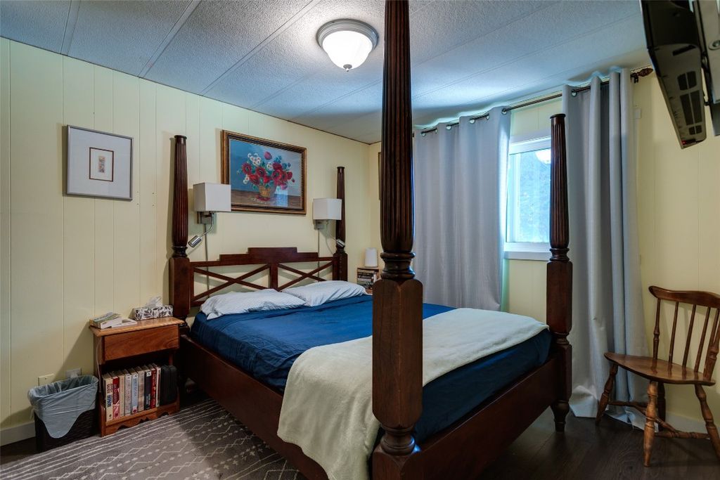 listing image 16513457967791307902