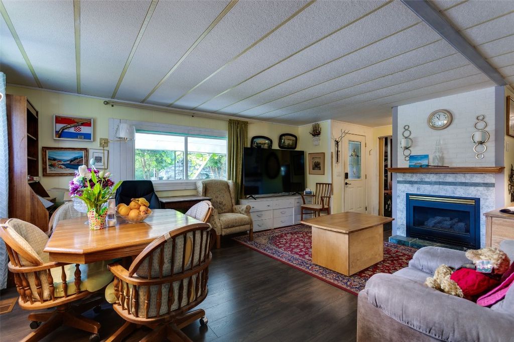 listing image 16511813054107233536