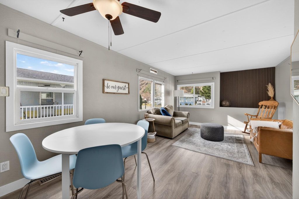 listing image 16512514985604615066