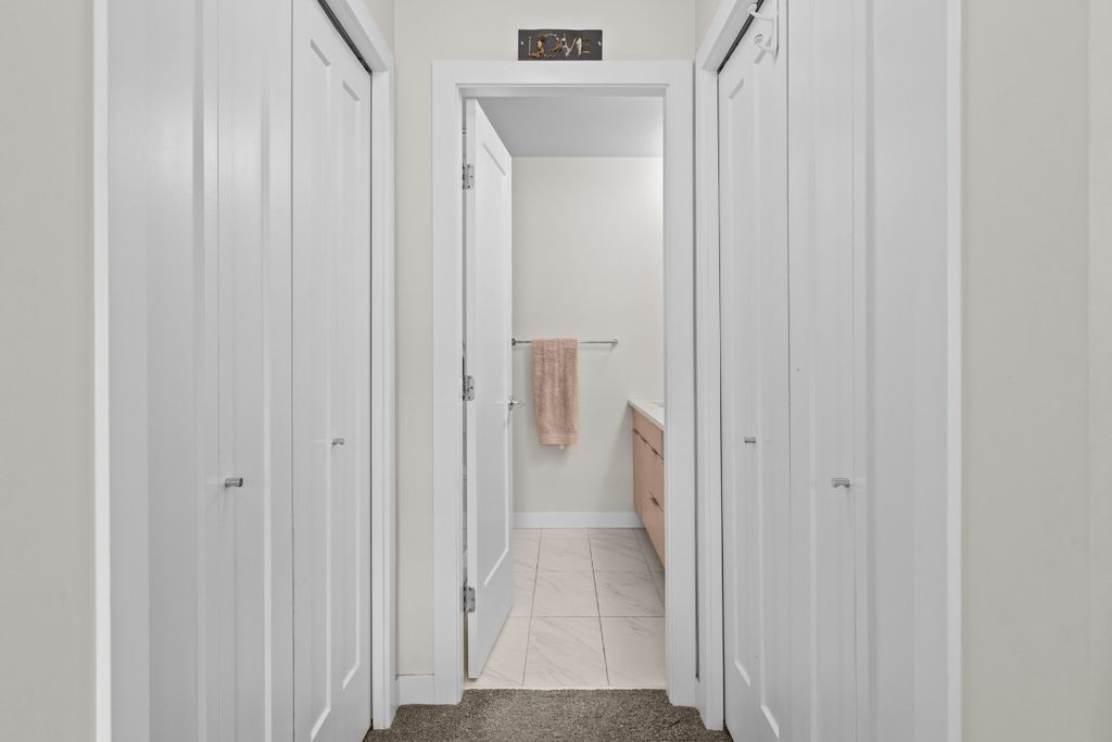 listing image 16517441430008400397