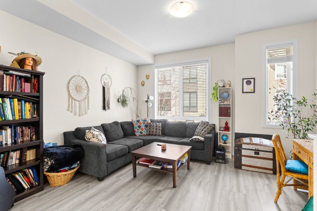 listing image 16515150247067315580