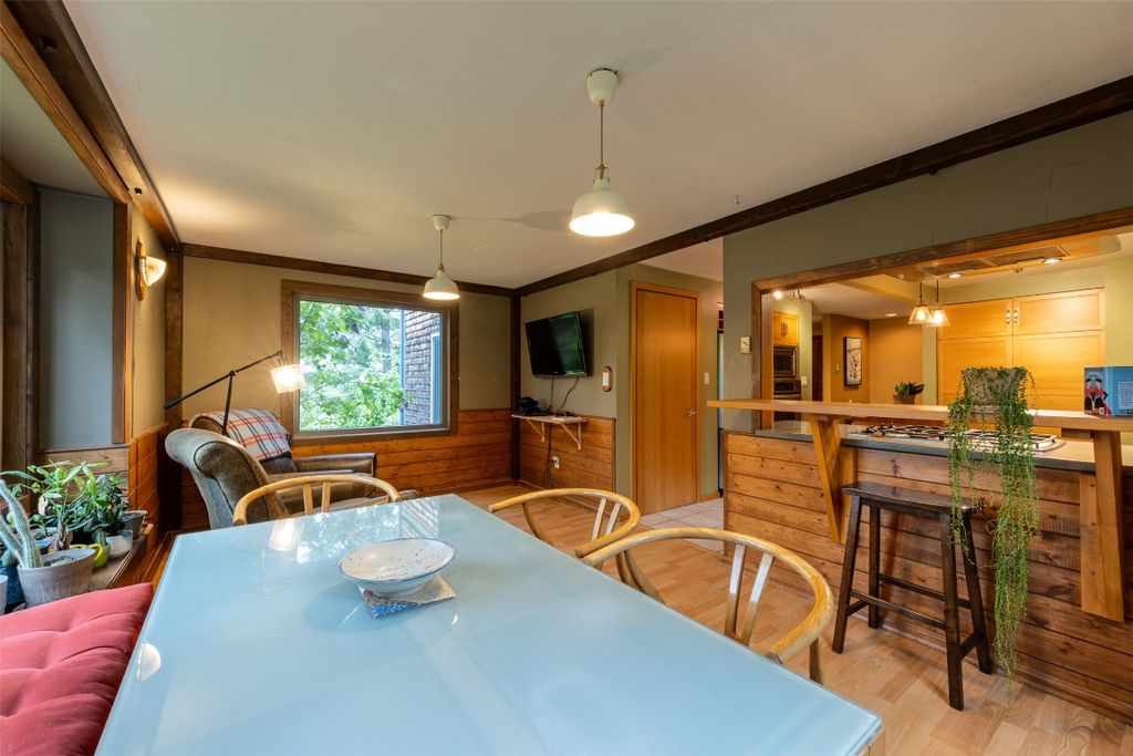 listing image 16514348132390791858