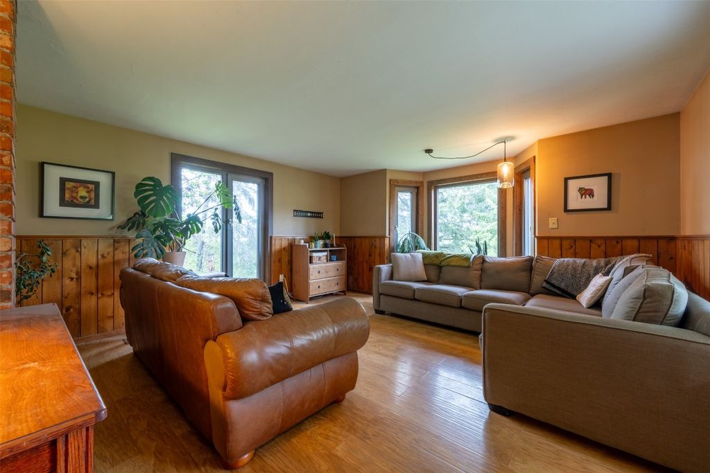 listing image 16516990188760888621
