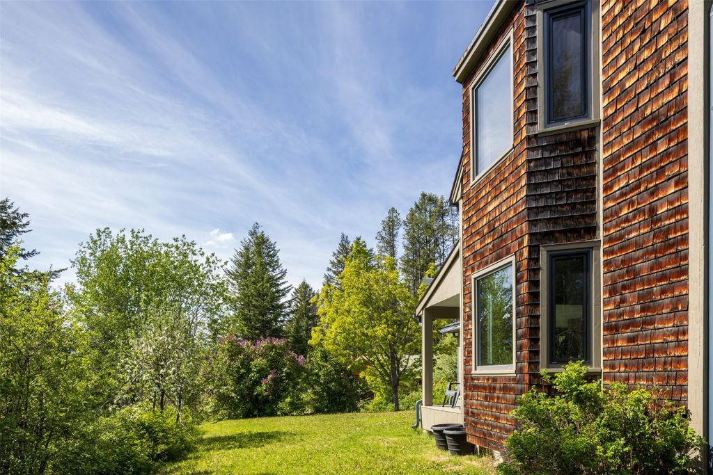 listing image 16515641979544177441