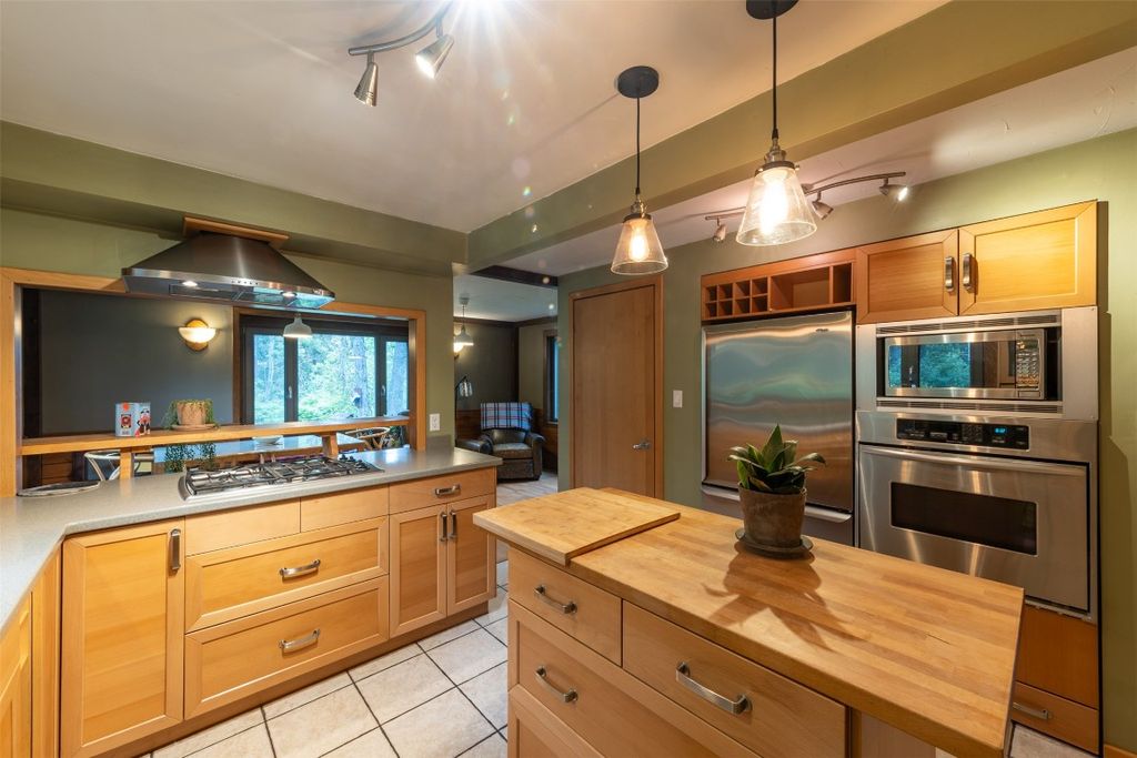 listing image 16516652616790377866
