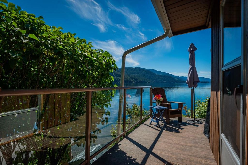 listing image 16513639444024585838