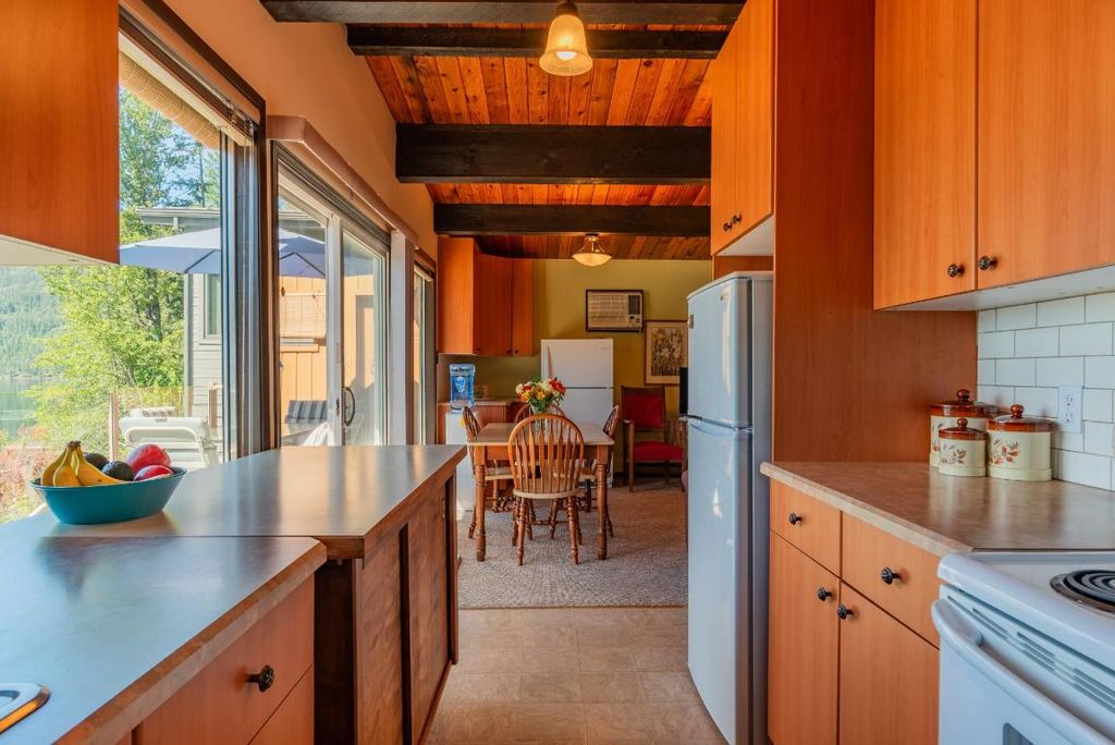 listing image 16519238584955043434