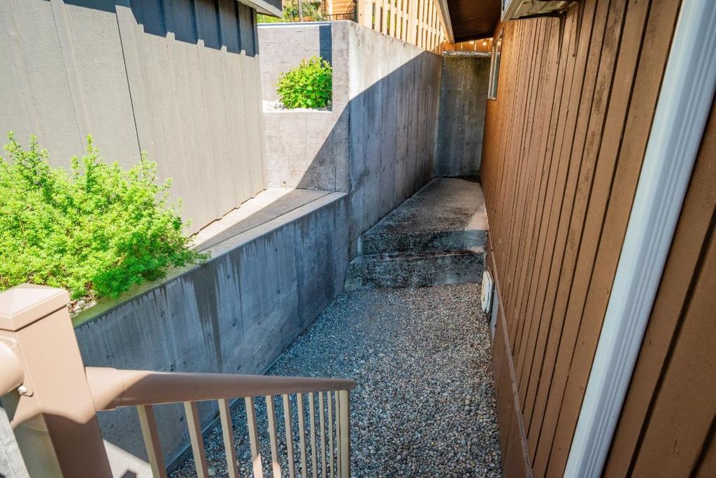 listing image 16515114034282683523