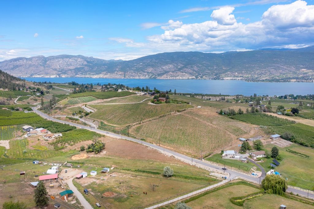 listing image 16519278940772180799