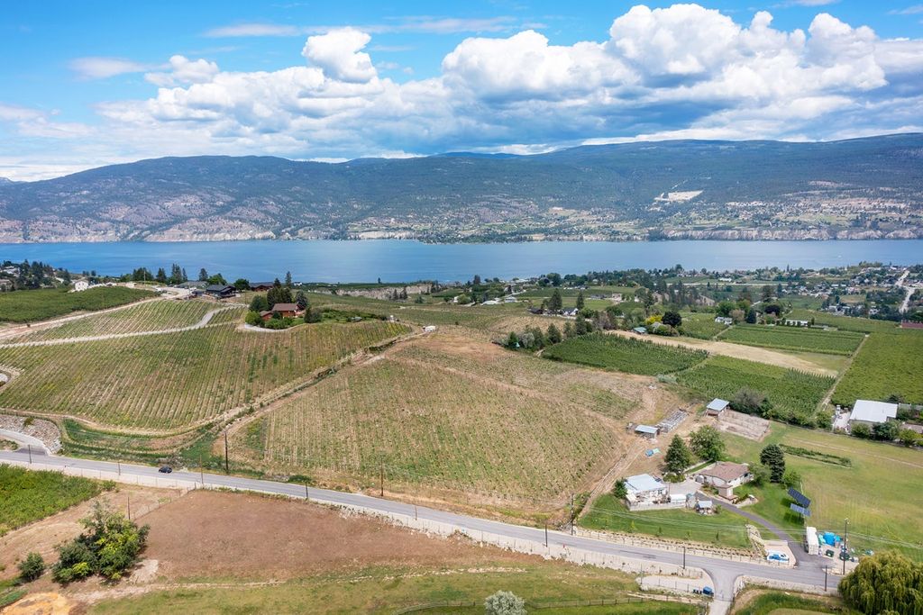 listing image 16511092954451009480