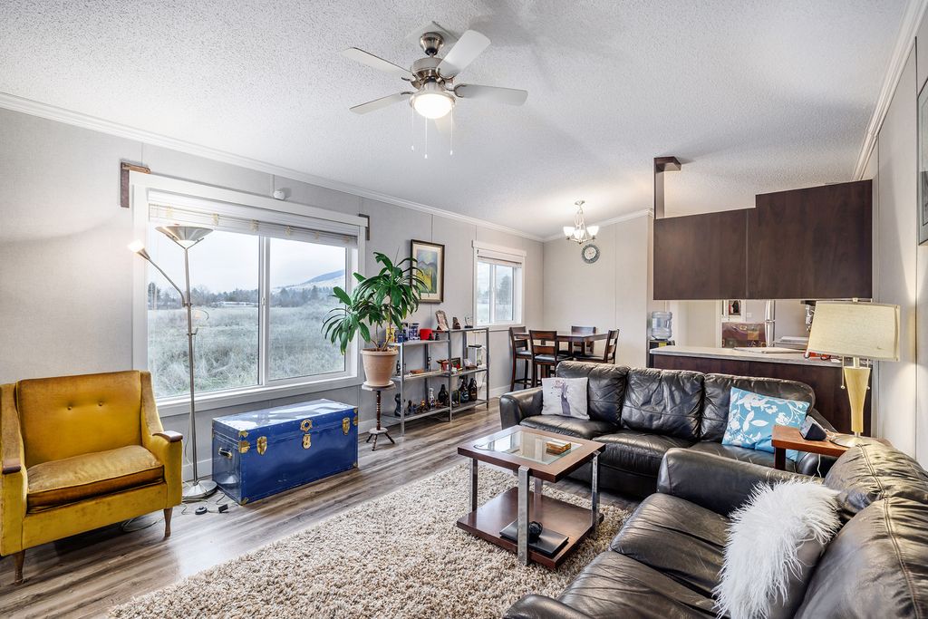 listing image 16516151517356757057