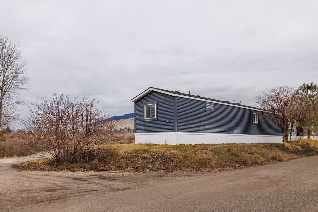 listing image 16516449032055570743