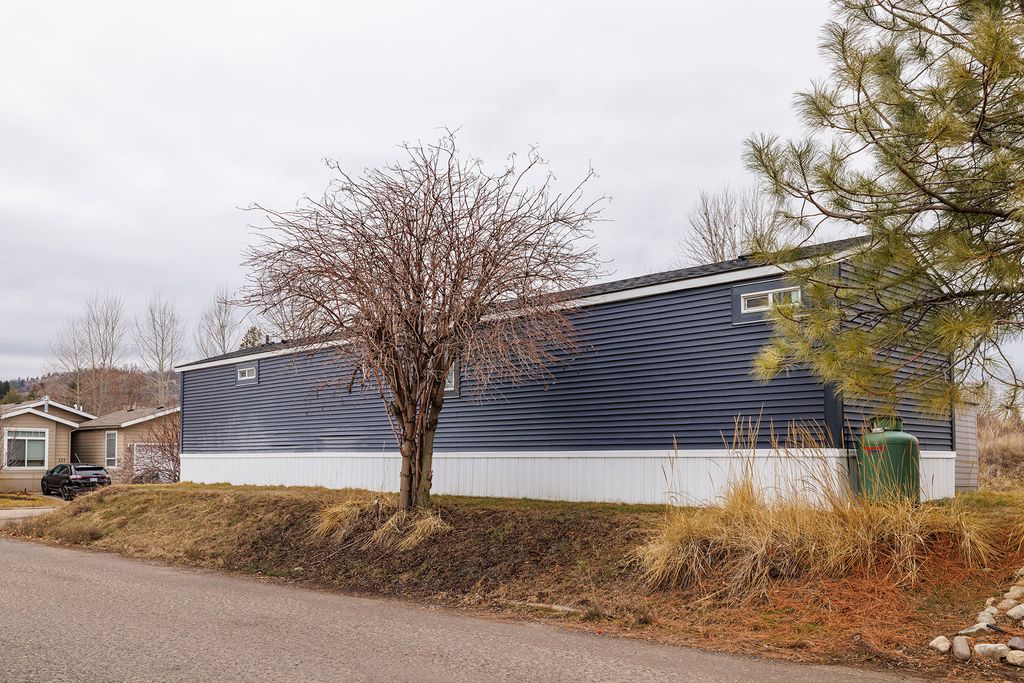 listing image 16513530886644578111