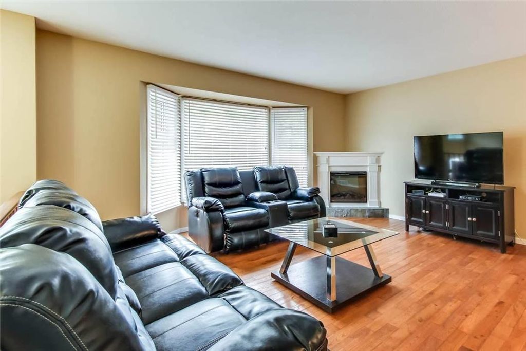 listing image 16512058374237003300
