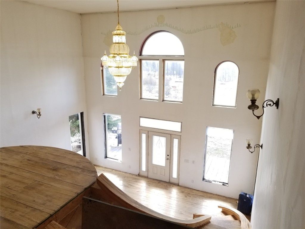 listing image 16510736697676508200