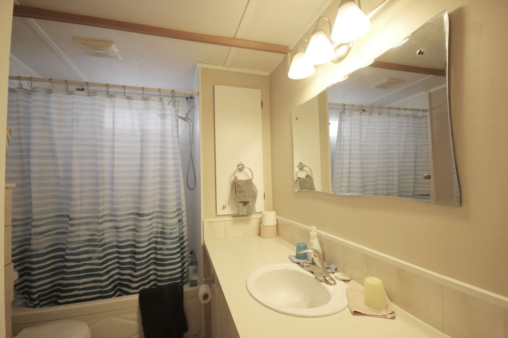 listing image 16518313493709301783