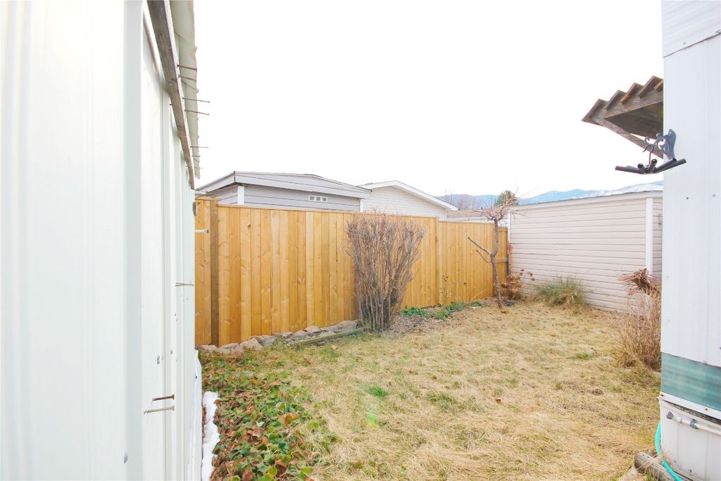 listing image 16512483572394608307