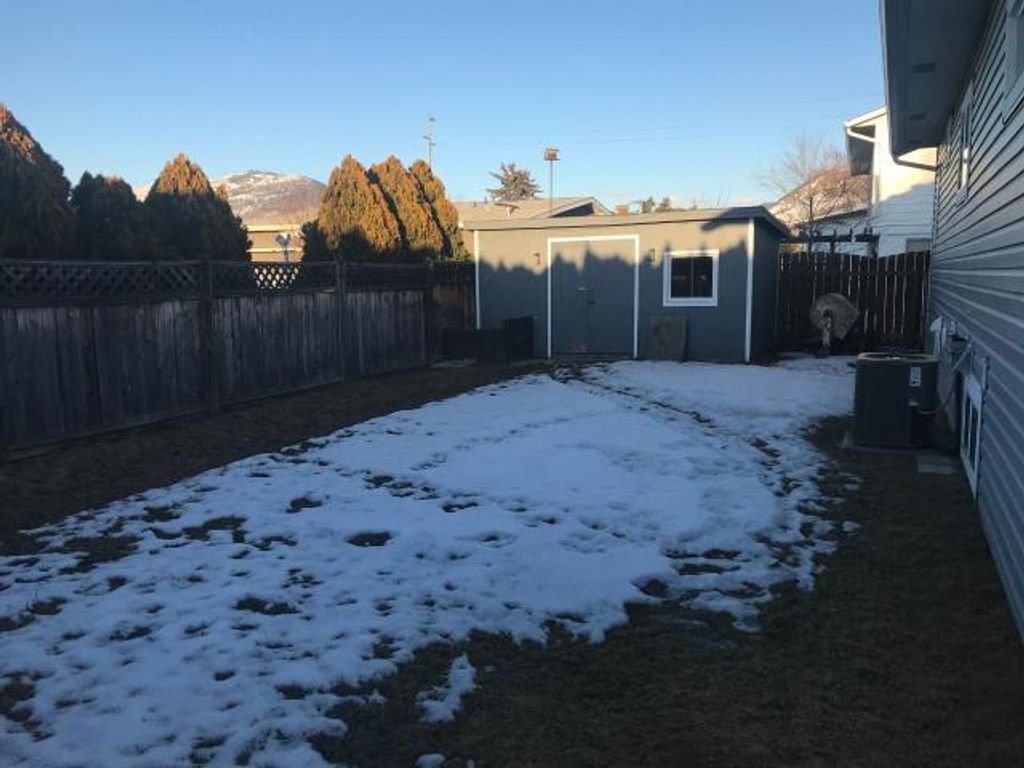 listing image 16518137041917574992