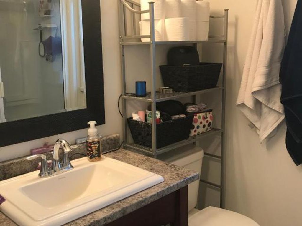 listing image 16513453699457642075