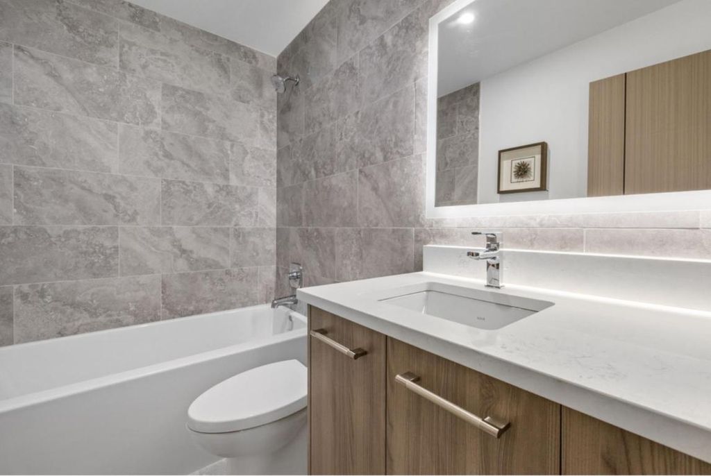 listing image 16512138267591484691
