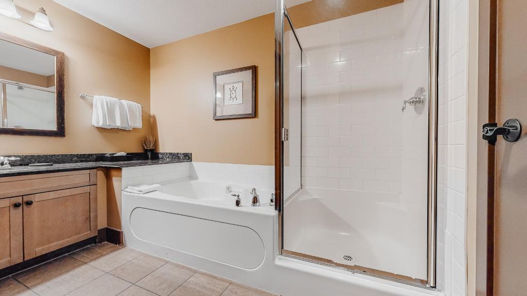 listing image 16513912690576043513