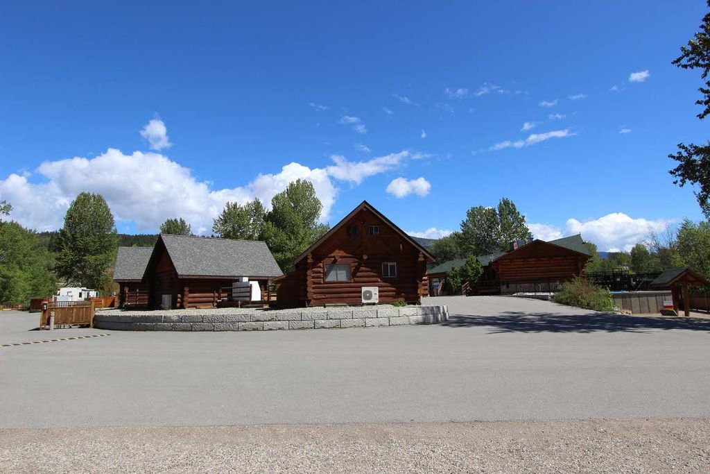 listing image 16518302567225713013
