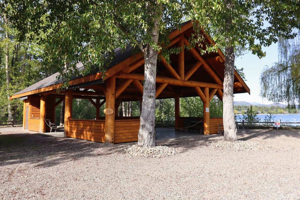 listing image 16510813794611634027