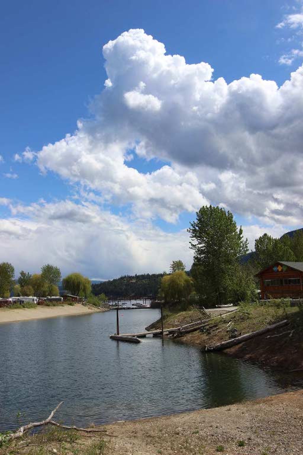listing image 16512395728088685790