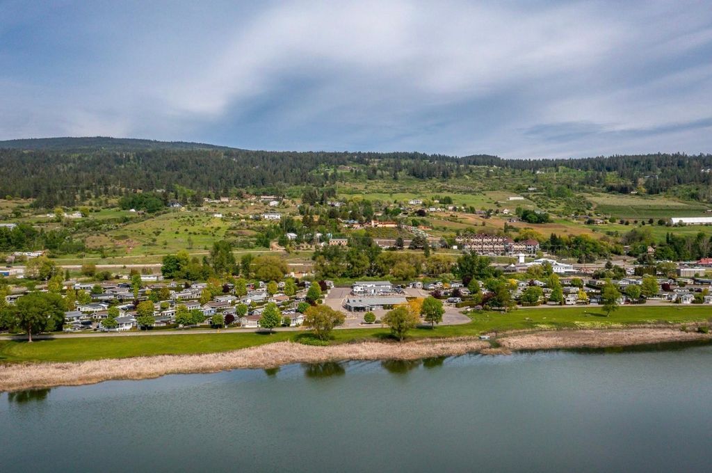 listing image 16513559824879672913