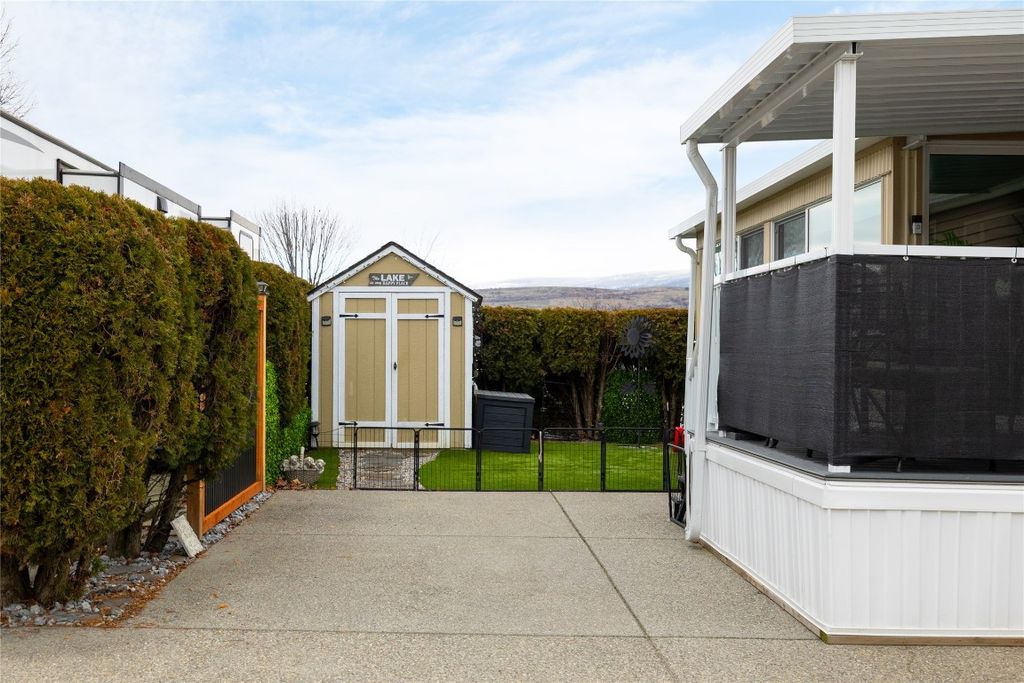 listing image 16511918409255753888