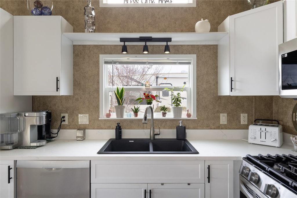 listing image 16511927709724400347