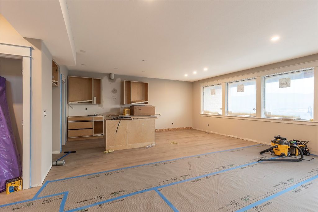 listing image 16517784384418909543