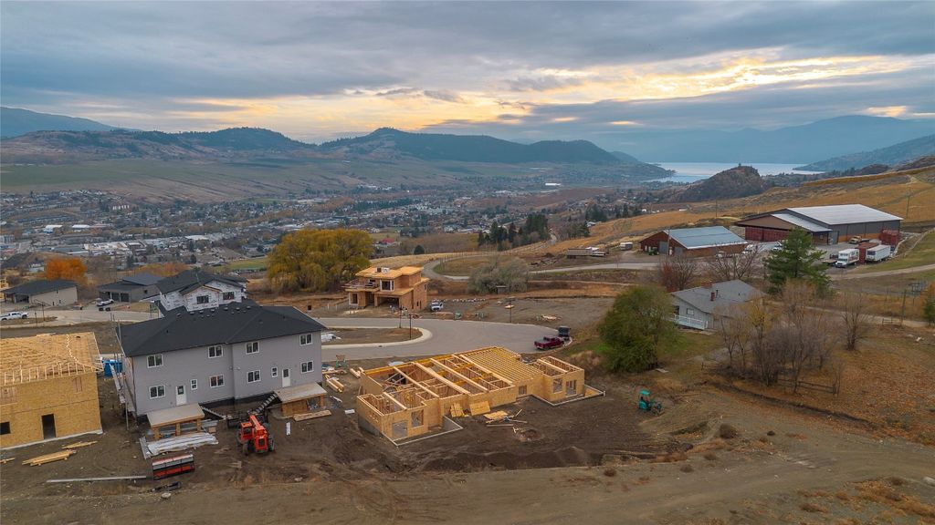 listing image 16514752106157246457