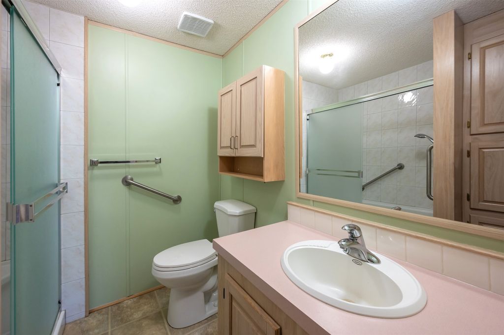 listing image 16512369544469356242