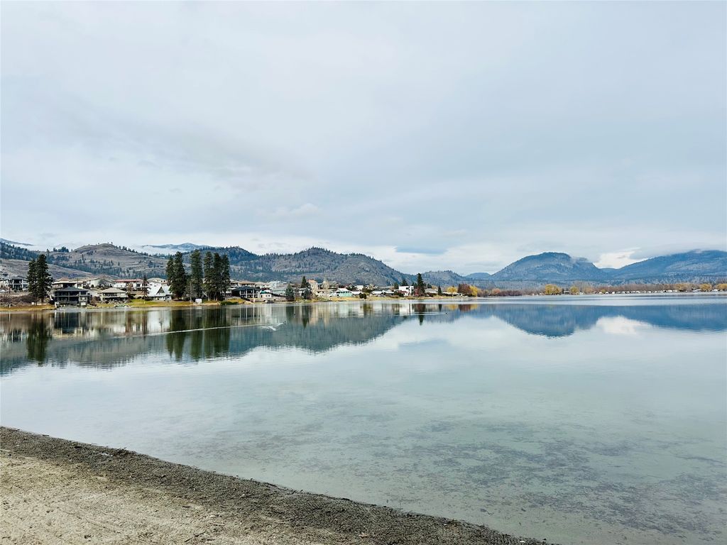 listing image 16513411163882908616