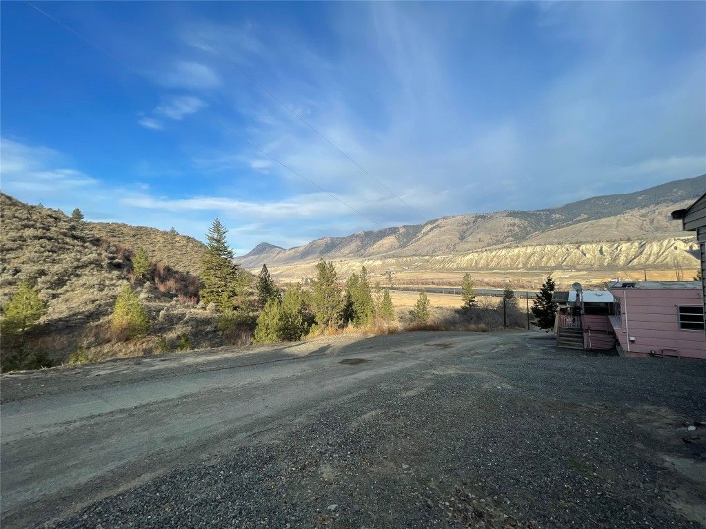 listing image 16510572153256802949