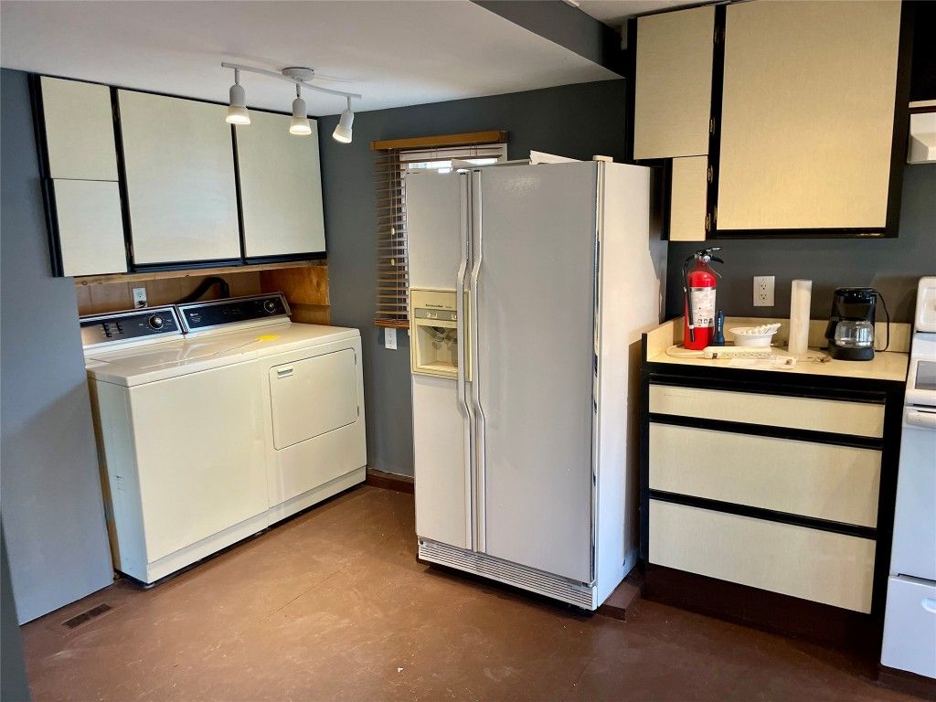 listing image 16510848530590738107