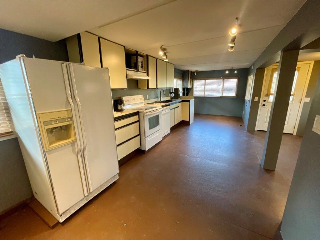 listing image 16515253753937392365