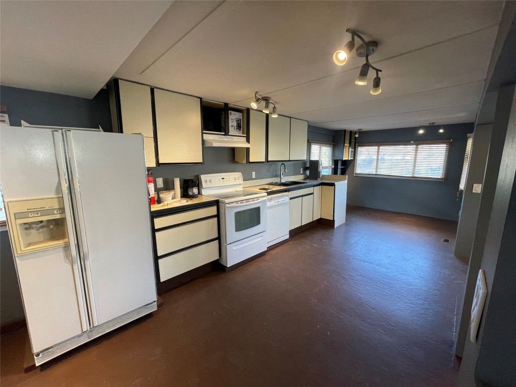 listing image 16514585633598309805