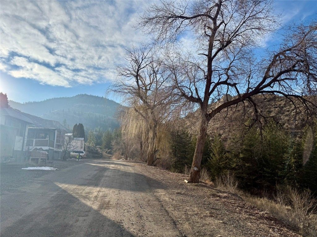 listing image 16513339358728698936