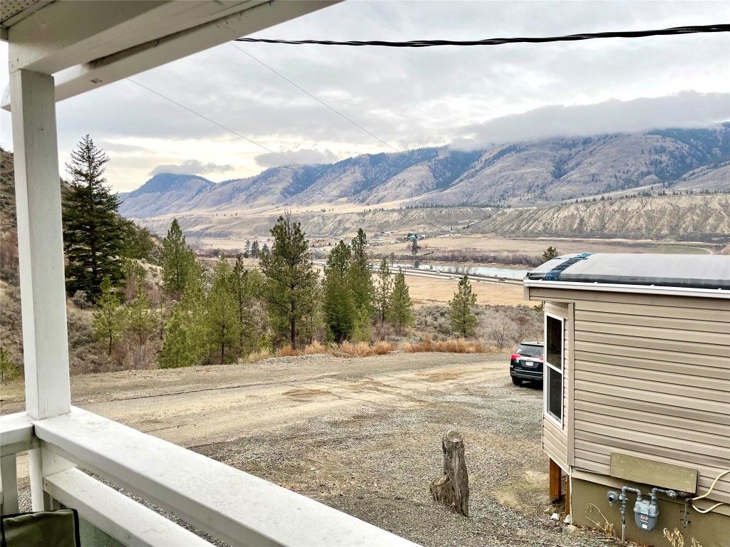 listing image 16511222939073944643