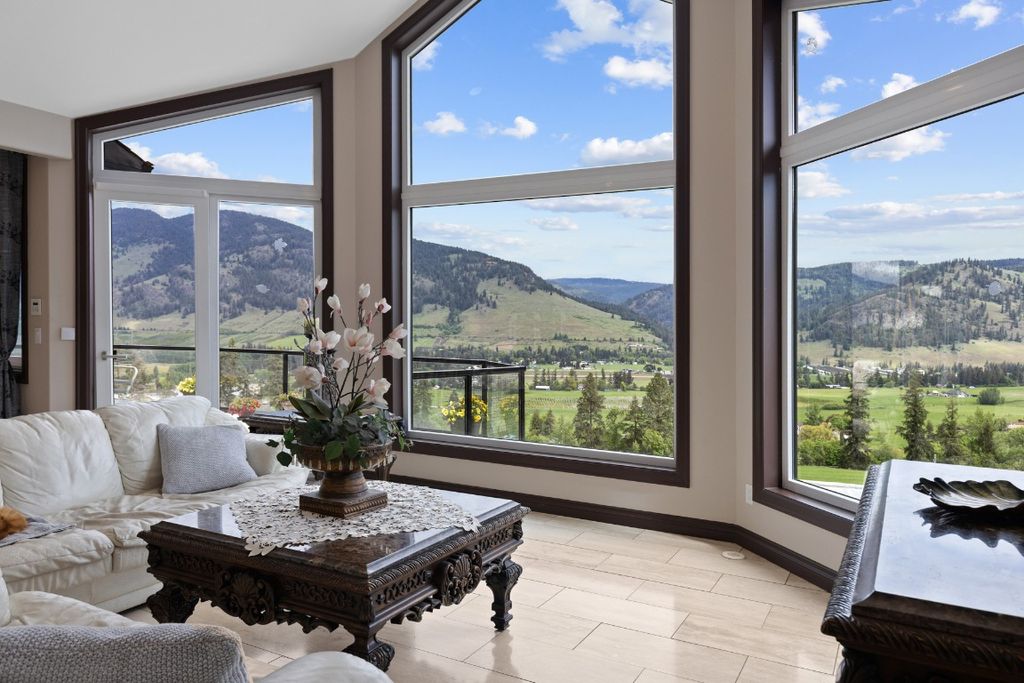listing image 16513422096354792900