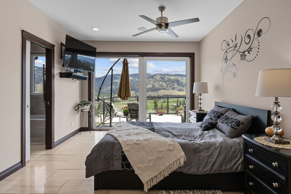 listing image 16516403108677344632