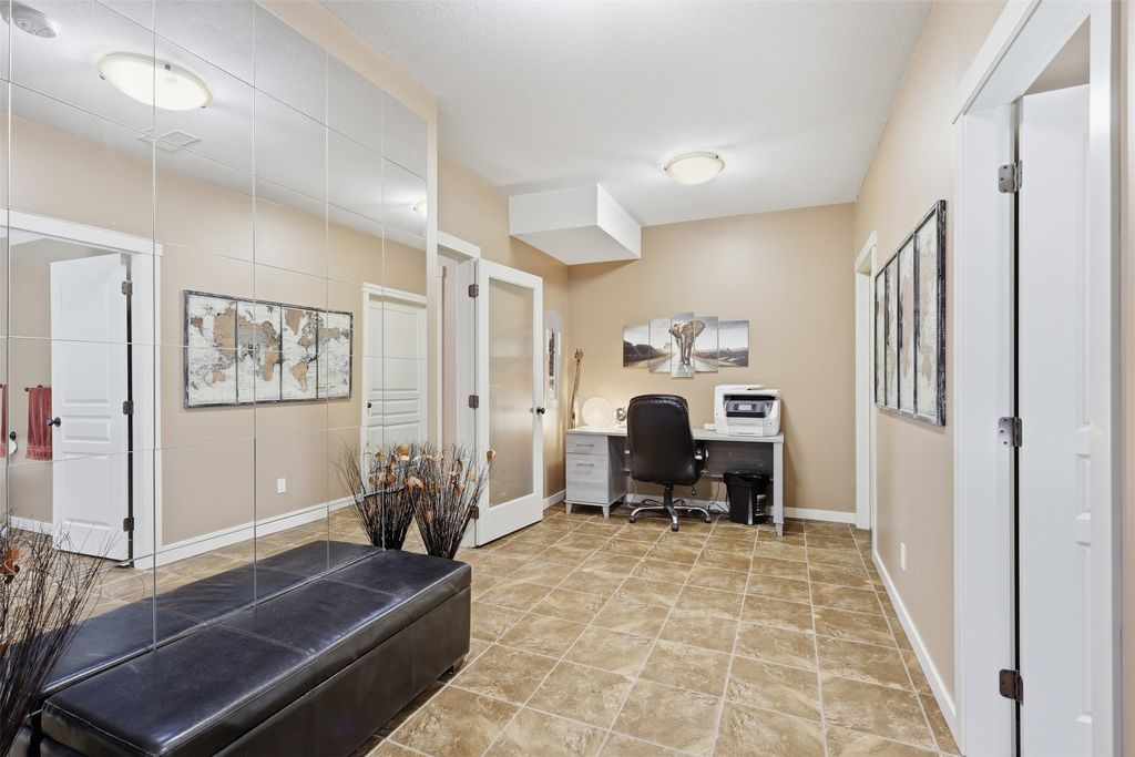 listing image 16512950689018409590