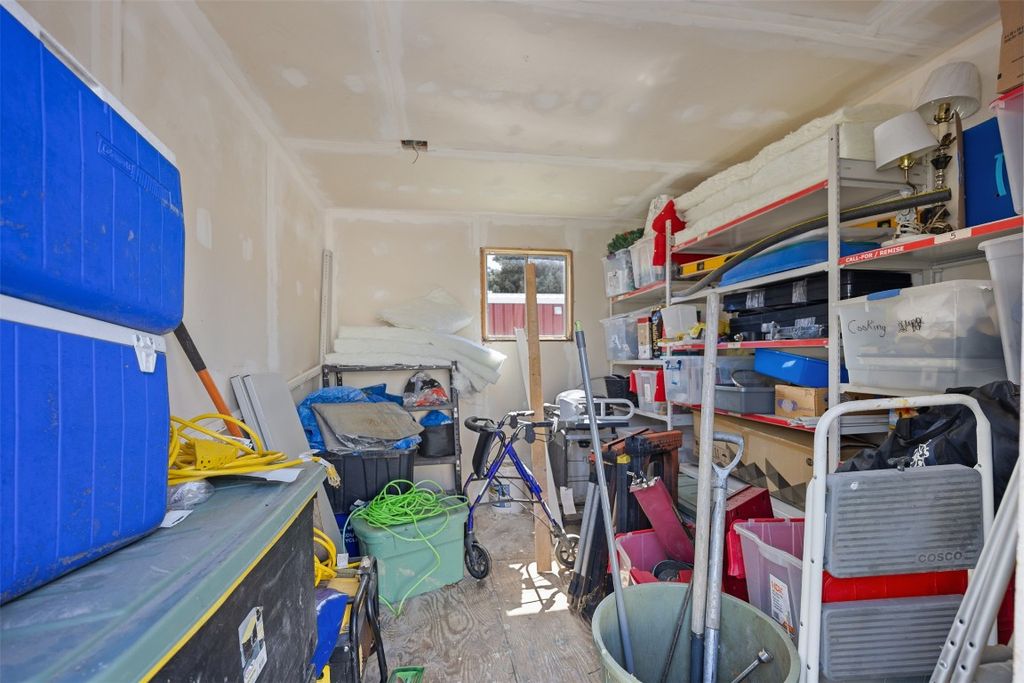 listing image 16514776523008116492