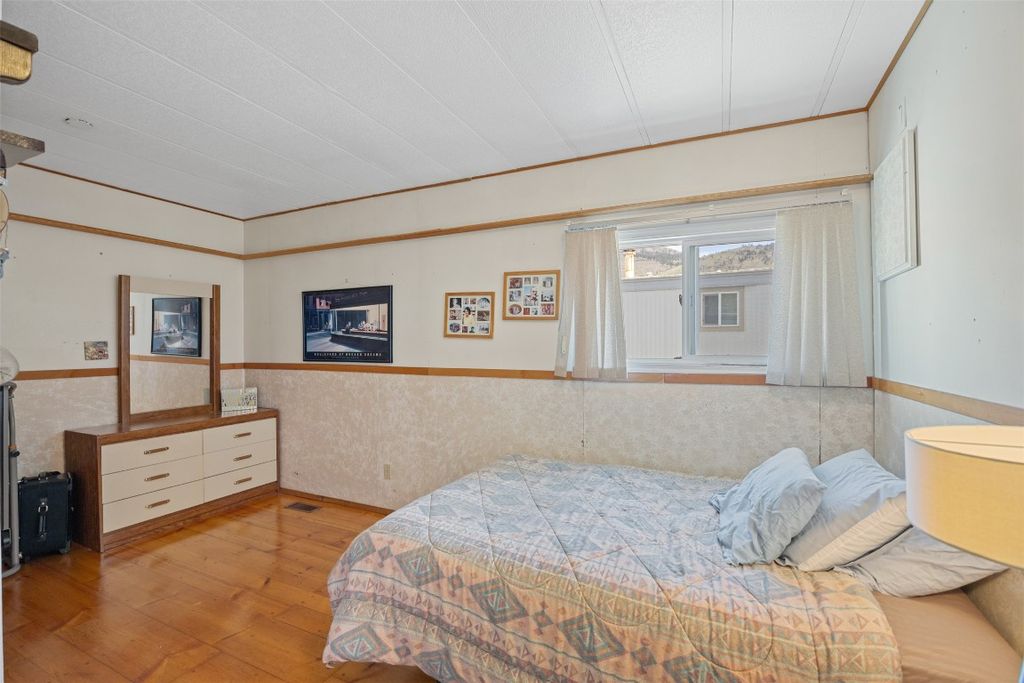 listing image 16515375015485563556