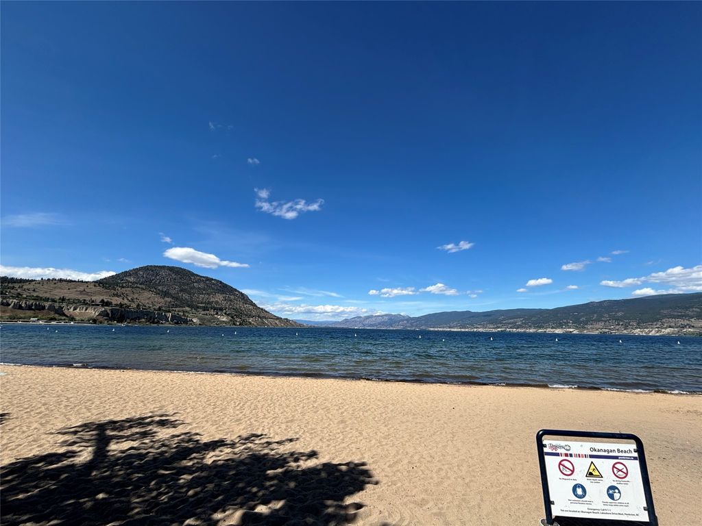 listing image 16514611946016621271